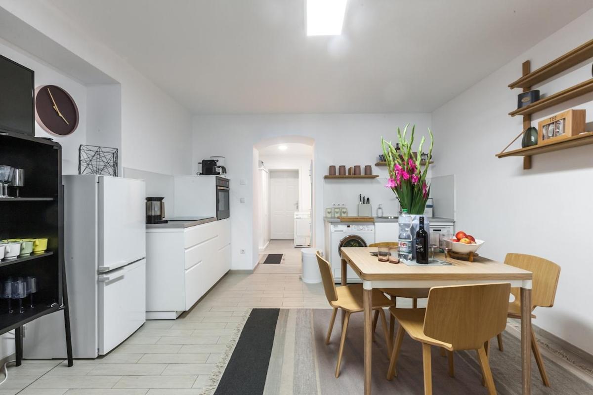 Apartment S31 - 22 Bergmannstrasse Front *